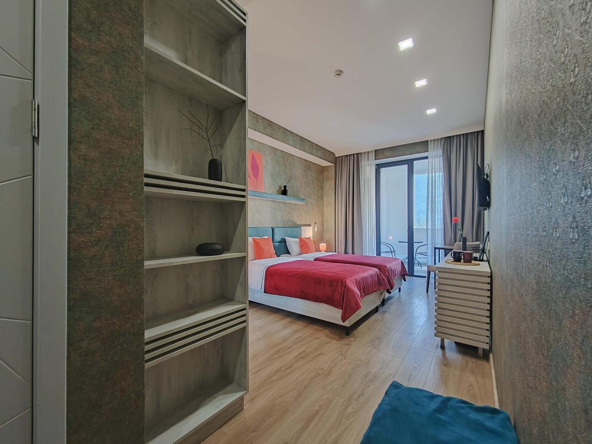Round Garden Hotel 트빌리시 외부 사진