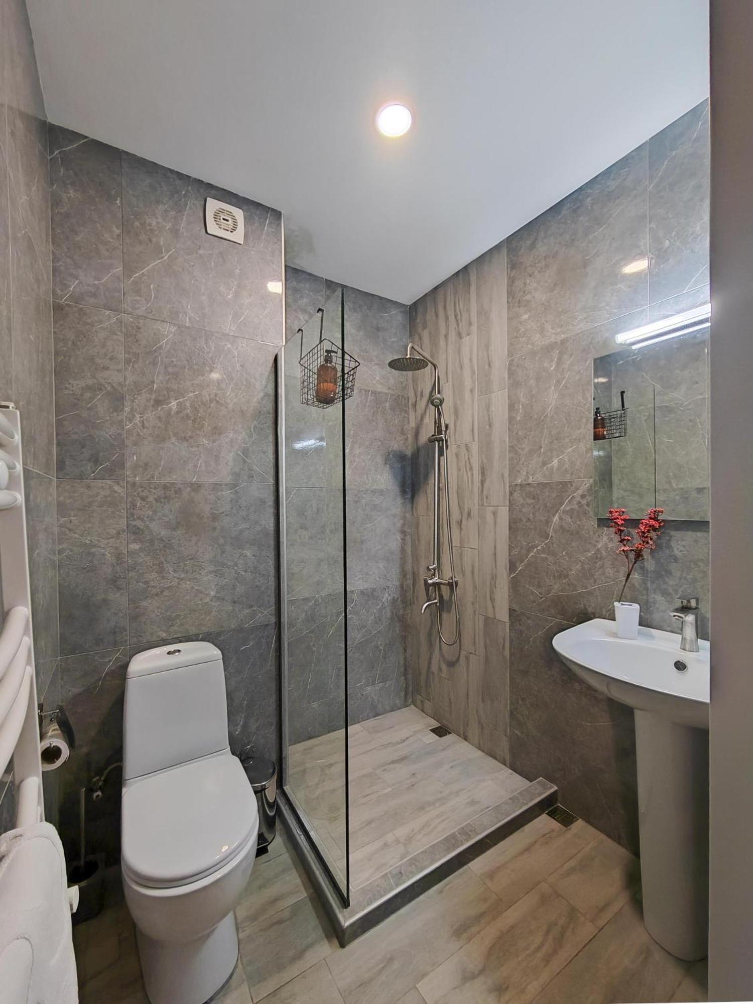 Round Garden Hotel 트빌리시 외부 사진