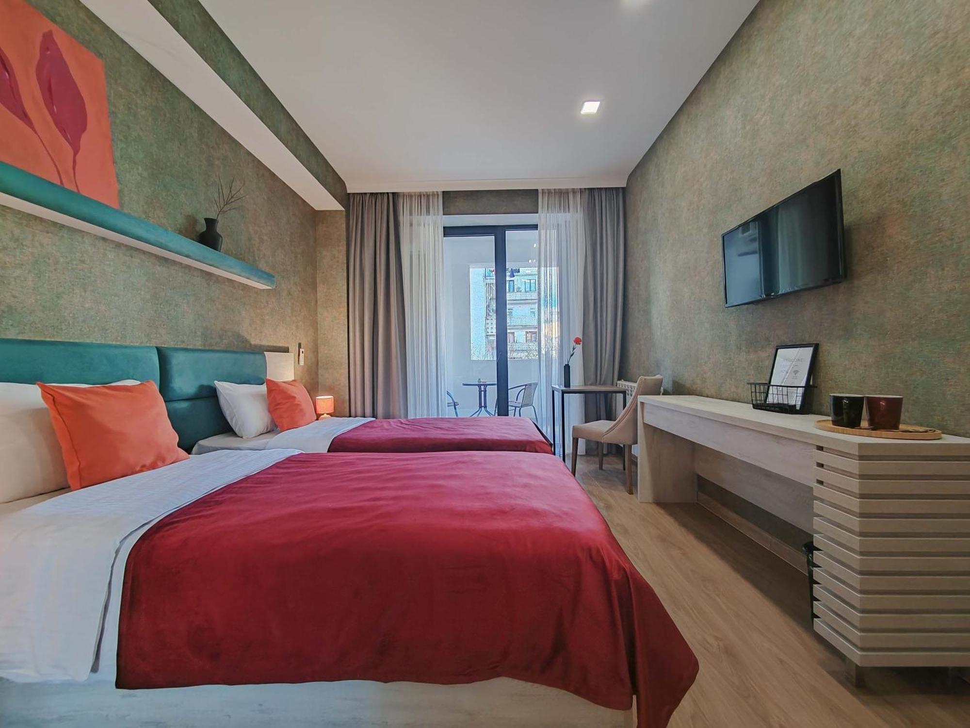 Round Garden Hotel 트빌리시 외부 사진